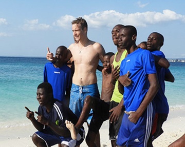 Volontariato come allenatore di calcio a Zanzibar