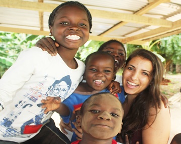 Programa de voluntariado para niños de la calle en Ghana