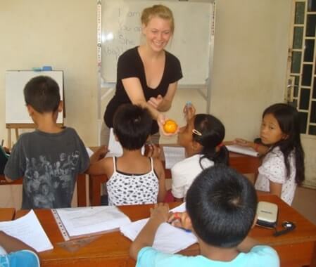 Programa Voluntário de Ensino de Inglês no Camboja