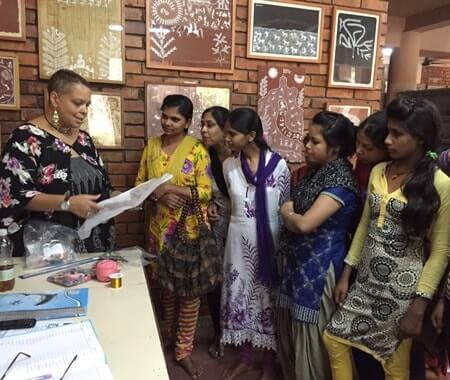 Programa Voluntário de Empoderamento Feminino na Índia - Delhi