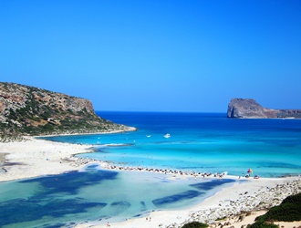 Bela praia na ilha de Creta, na Grécia