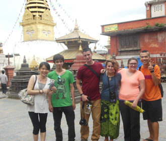 Volunteers on a sightseeing tour of Kathmandu